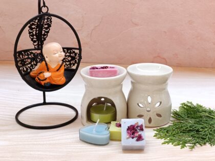 Ceramic Diffuser, Medium Size (Ceramic diffuser + 2 Tea lights + 3 wax melts)