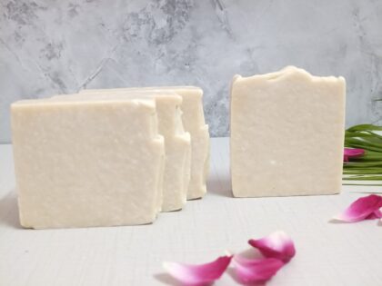 Kaolin Clay Soap for Detoxifying, Purifying and Gentle Exfoliation